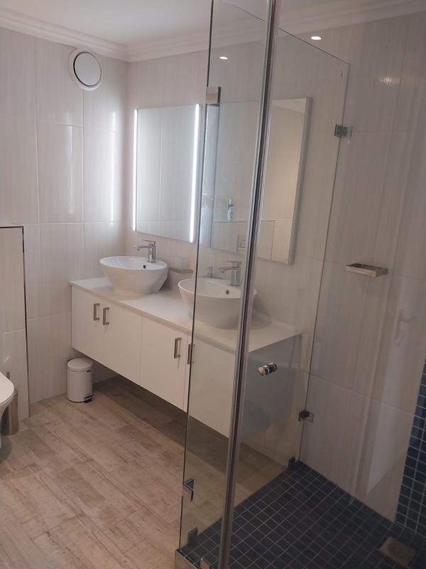 2 Bedroom Property for Sale in Bloubergstrand Western Cape